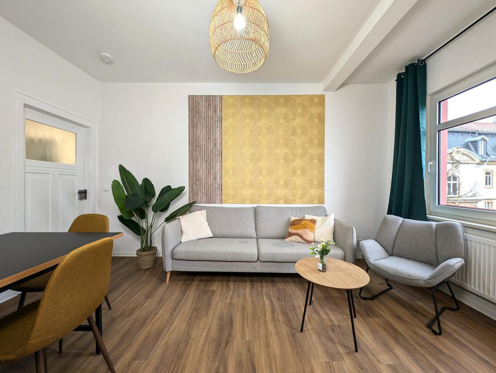 Bohnapartments - Topfmarkt Xxl Suiten - Neu In Top Zentrumslage, Vollausstattung, Wlan, Parkplaetze Ильменау Экстерьер фото
