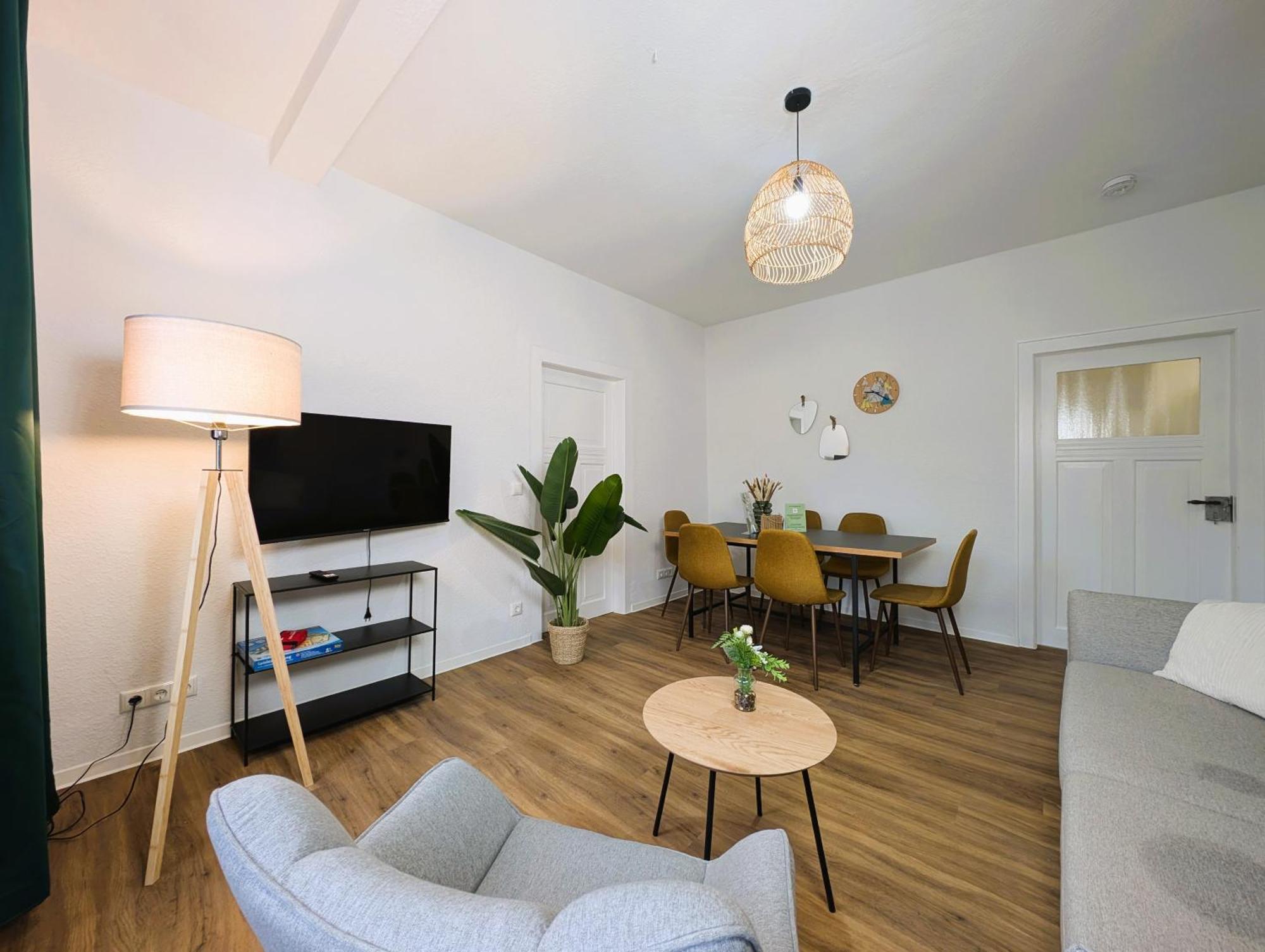 Bohnapartments - Topfmarkt Xxl Suiten - Neu In Top Zentrumslage, Vollausstattung, Wlan, Parkplaetze Ильменау Экстерьер фото