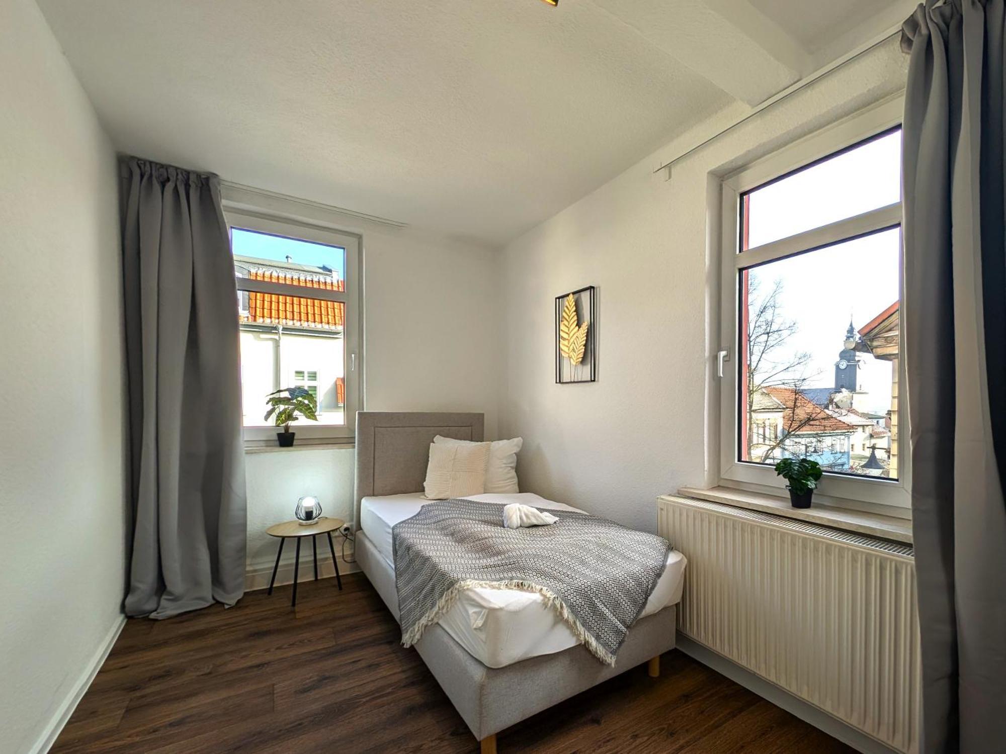 Bohnapartments - Topfmarkt Xxl Suiten - Neu In Top Zentrumslage, Vollausstattung, Wlan, Parkplaetze Ильменау Экстерьер фото