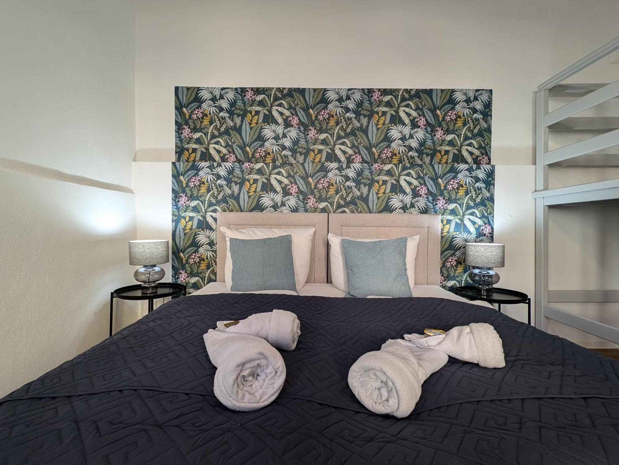 Bohnapartments - Topfmarkt Xxl Suiten - Neu In Top Zentrumslage, Vollausstattung, Wlan, Parkplaetze Ильменау Экстерьер фото