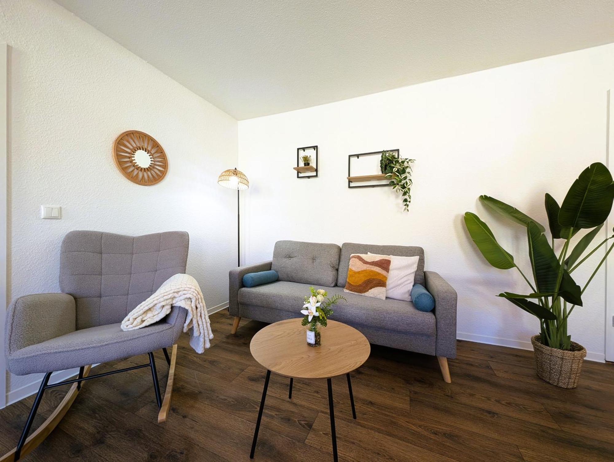 Bohnapartments - Topfmarkt Xxl Suiten - Neu In Top Zentrumslage, Vollausstattung, Wlan, Parkplaetze Ильменау Экстерьер фото